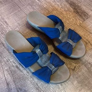 Blue Munro sandals, excellent condition size 8